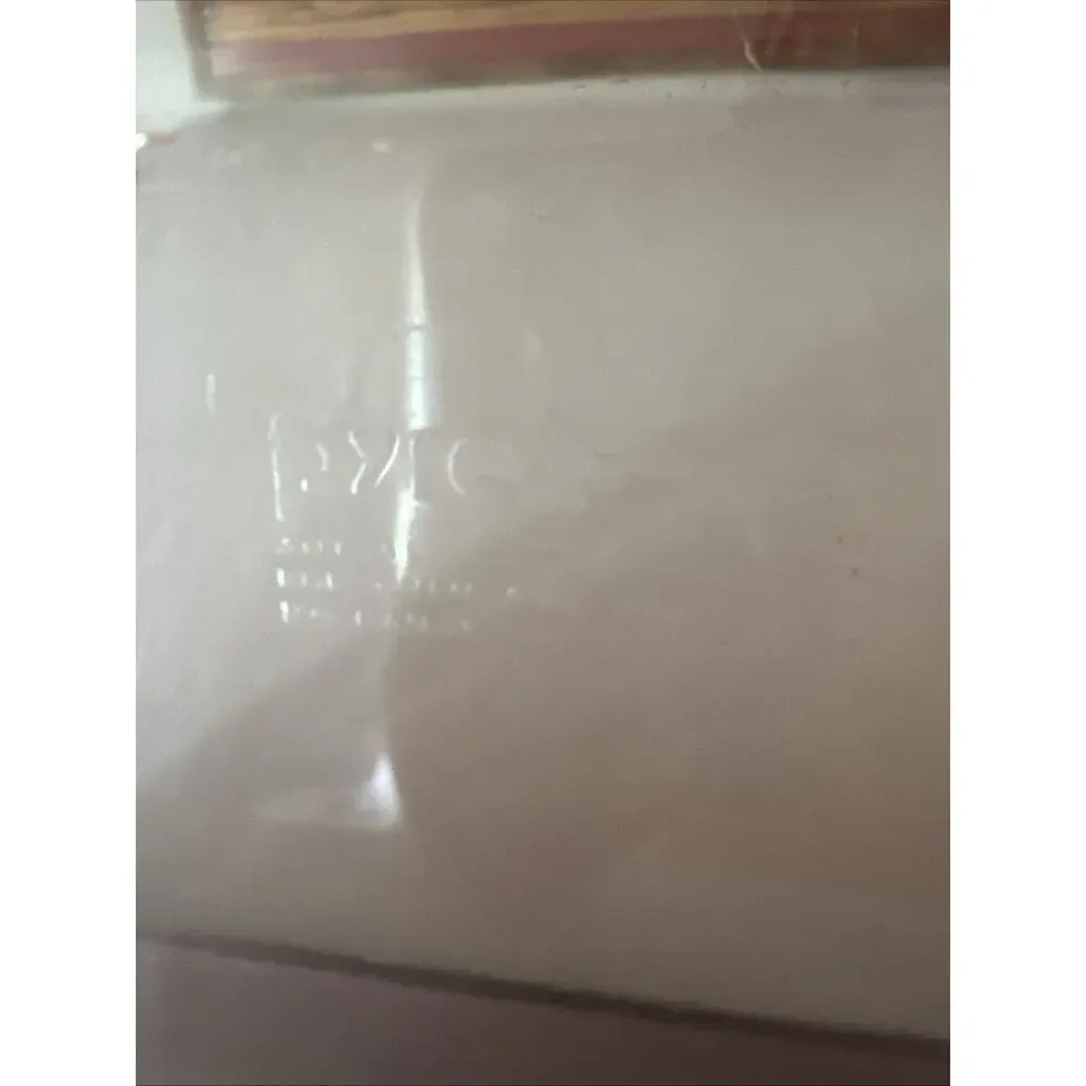 Pyrex Cranberry Purple 3 Quart 13